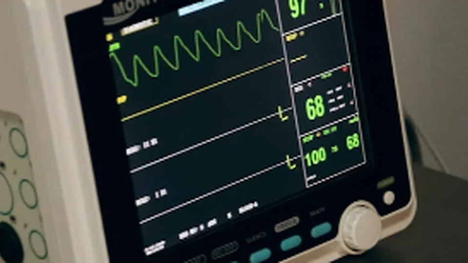 Representative patient monitoring display in a healthcare environment